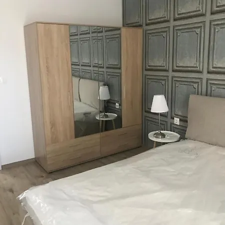 Golden Eye Apartment, City Center, Wi-fi, Burgas Free University Apartmán Atanasovo