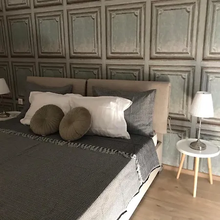 Golden Eye Apartment, City Center, Wi-fi, Burgas Free University *
